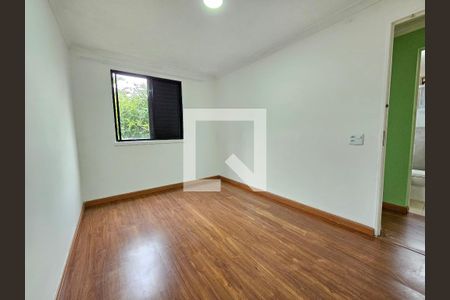 Quarto 1 de apartamento para alugar com 2 quartos, 62m² em Jardim Monica, São Paulo