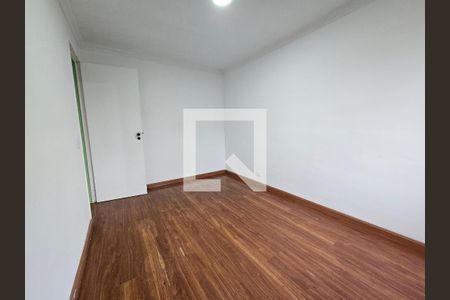 Quarto 1 de apartamento para alugar com 2 quartos, 62m² em Jardim Monica, São Paulo