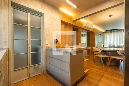 Sala/Cozinha de apartamento à venda com 2 quartos, 95m² em Cerqueira César, São Paulo