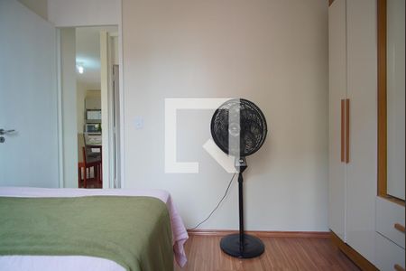 Quarto 1 de apartamento à venda com 2 quartos, 43m² em Rubem Berta, Porto Alegre
