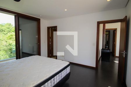 Suíte 1 de casa de condomínio à venda com 5 quartos, 496m² em Partenon, Porto Alegre