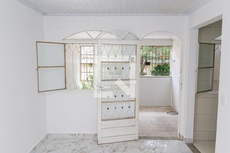 Sala de casa para alugar com 2 quartos, 55m² em Inhoaíba, Rio de Janeiro