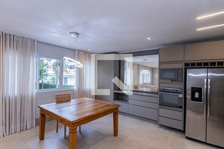 Sala e cozinha de casa à venda com 3 quartos, 200m² em Parque Sao Domingos, São Paulo