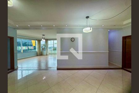 Antesala de casa para alugar com 4 quartos, 188m² em Jardim da Mamae, Guarulhos