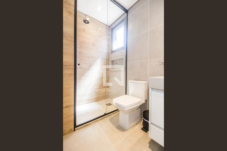 Banheiro da Suíte de apartamento à venda com 3 quartos, 200m² em Residencial Tambore Iii, Santana de Parnaíba