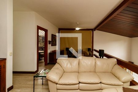 Sala de casa para alugar com 5 quartos, 550m² em Horto Florestal, São Paulo