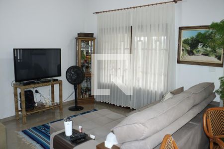 Casa de Condomínio para alugar com 3 quartos, 262m² em Jardim Indaia, Embu das Artes