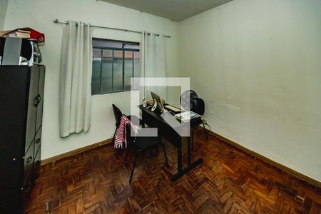 Casa à venda com 2 quartos, 163m² em Santa Terezinha, Belo Horizonte
