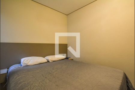 Suíte 1 de casa à venda com 2 quartos, 140m² em Vila Curuçá, Santo André