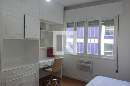 Quarto de apartamento para alugar com 3 quartos, 134m² em Gonzaga, Santos