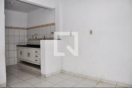 Detalhe - Sala de casa para alugar com 2 quartos, 54m² em Vila Marina, São Paulo