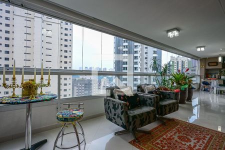 Varanda de apartamento para alugar com 3 quartos, 211m² em Vila Andrade, São Paulo