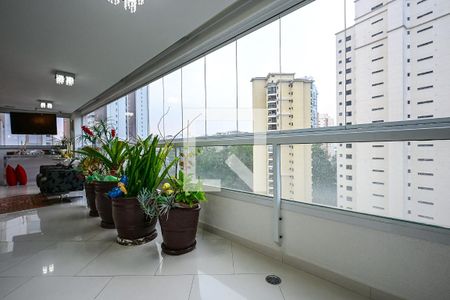 Varanda de apartamento para alugar com 3 quartos, 211m² em Vila Andrade, São Paulo