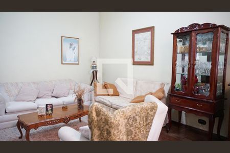 Sala de casa para alugar com 6 quartos, 175m² em Jardim Maia, Guarulhos