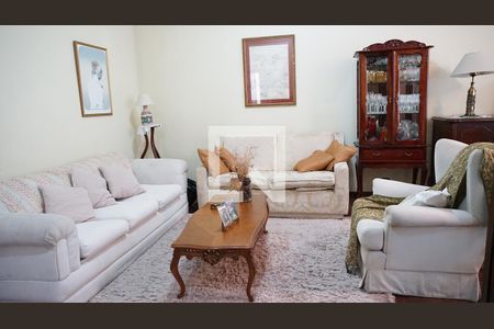 Sala de casa para alugar com 6 quartos, 175m² em Jardim Maia, Guarulhos