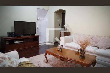 Sala de casa para alugar com 6 quartos, 175m² em Jardim Maia, Guarulhos