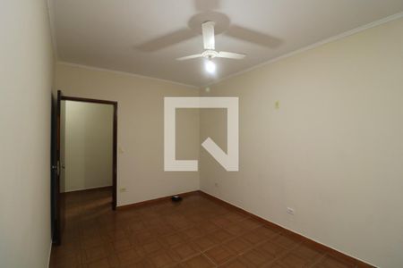 Quarto de casa para alugar com 3 quartos, 180m² em Vila Ivone, São Paulo