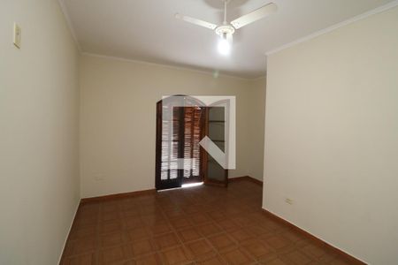 Quarto de casa para alugar com 3 quartos, 180m² em Vila Ivone, São Paulo
