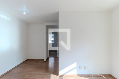 Sala de apartamento à venda com 2 quartos, 56m² em Vila Buarque, São Paulo