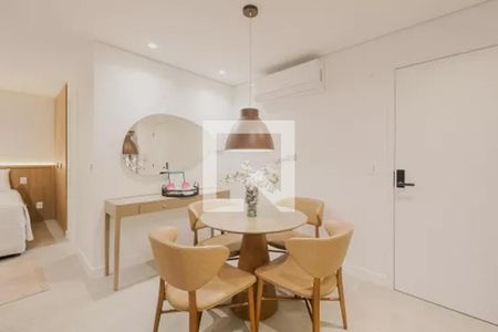 Sala/Quarto de apartamento para alugar com 1 quarto, 34m² em Pinheiros, São Paulo