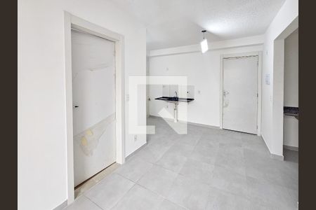 Sala/Cozinha/Area de serviço de apartamento para alugar com 2 quartos, 40m² em Santa Maria, Santo André