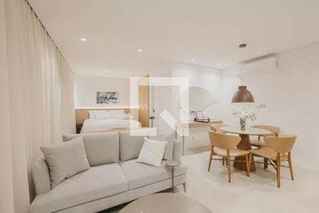 Sala/Quarto de apartamento para alugar com 1 quarto, 34m² em Pinheiros, São Paulo