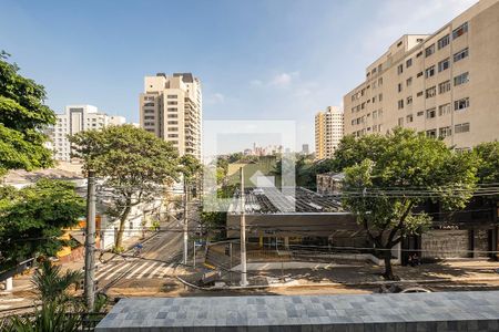 Sala/Cozinha - Vista de apartamento para alugar com 2 quartos, 38m² em Pinheiros, São Paulo