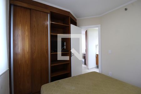 Quarto de apartamento para alugar com 2 quartos, 66m² em Vila Olímpia, São Paulo