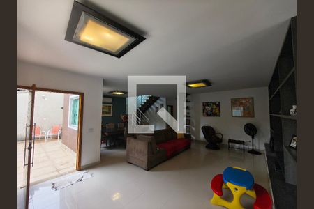 Casa de Condomínio à venda com 4 quartos, 129m² em Taquara, Rio de Janeiro