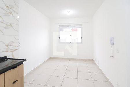 Sala/Cozinha de apartamento para alugar com 2 quartos, 32m² em Colônia (zona Leste, São Paulo