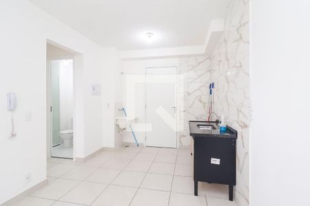 Sala/Cozinha de apartamento para alugar com 2 quartos, 32m² em Colônia (zona Leste, São Paulo