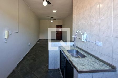 Cozinha  de kitnet/studio para alugar com 0 quarto, 33m² em Boqueirão, Praia Grande