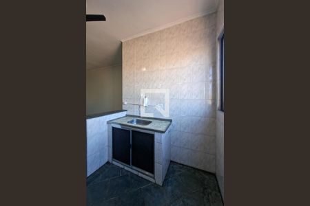 Cozinha  de kitnet/studio para alugar com 0 quarto, 33m² em Boqueirão, Praia Grande