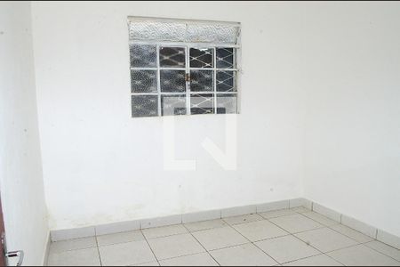Quarto 2 de casa para alugar com 2 quartos, 30m² em Goiânia, Belo Horizonte
