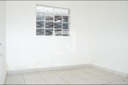 Quarto 2 de casa para alugar com 2 quartos, 30m² em Goiânia, Belo Horizonte