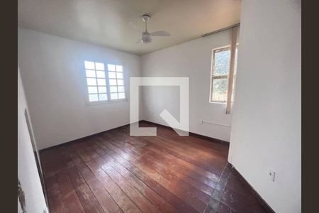 Casa à venda com 4 quartos, 633m² em Fernão Dias, Belo Horizonte