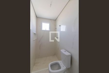 Banheiro da Suíte de apartamento para alugar com 3 quartos, 69m² em Vila Galvão, Guarulhos
