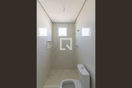 Banheiro da Suíte de apartamento para alugar com 3 quartos, 69m² em Vila Galvão, Guarulhos