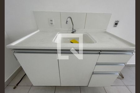 Sala/cozinha de apartamento para alugar com 2 quartos, 32m² em Piqueri, São Paulo