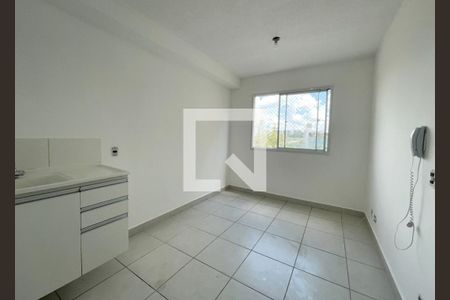 Sala/cozinha de apartamento para alugar com 2 quartos, 32m² em Piqueri, São Paulo