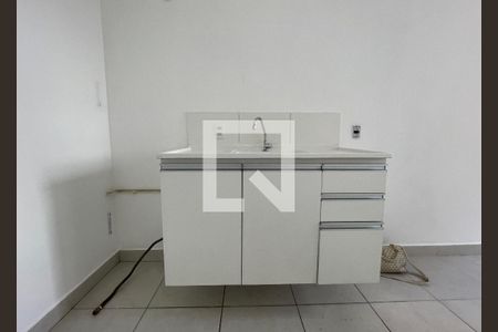 Sala/cozinha de apartamento para alugar com 2 quartos, 32m² em Piqueri, São Paulo