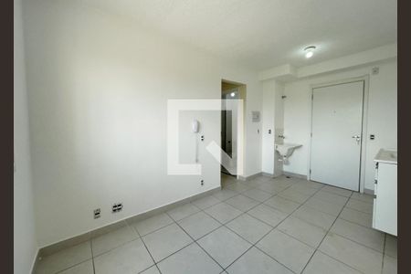 Sala/cozinha de apartamento para alugar com 2 quartos, 32m² em Piqueri, São Paulo