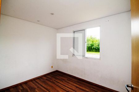 Quarto 2 de apartamento para alugar com 2 quartos, 52m² em Jardim Isis, Cotia