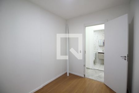 Quarto 1 de apartamento para alugar com 2 quartos, 45m² em Jacarepaguá, Rio de Janeiro