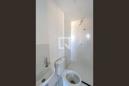 Banheiro de kitnet/studio para alugar com 1 quarto, 17m² em Mooca, São Paulo