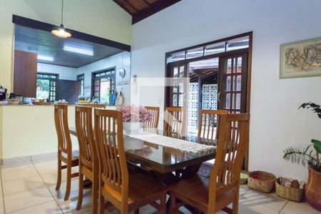 Sala de Jantar de casa de condomínio à venda com 4 quartos, 418m² em Nazaré, Brumadinho