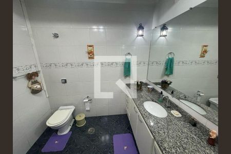 Casa à venda com 3 quartos, 250m² em Vila Irmaos Arnoni, São Paulo