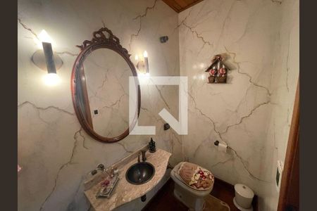 Casa à venda com 3 quartos, 250m² em Vila Irmaos Arnoni, São Paulo