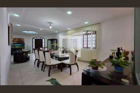 Casa à venda com 4 quartos, 310m² em Tremembé, São Paulo