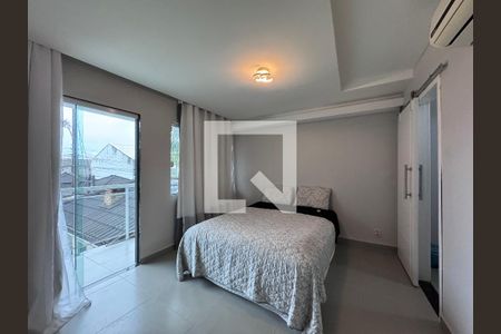 Suíte 1 de casa de condomínio para alugar com 4 quartos, 280m² em Vargem Grande, Rio de Janeiro